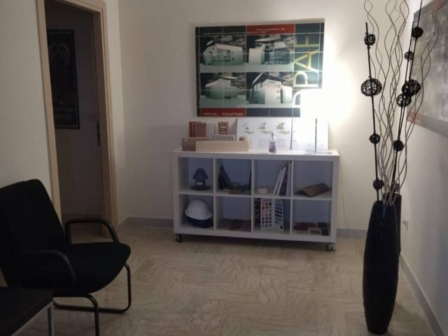Locale Commerciale in affitto a Puglia, Foggia