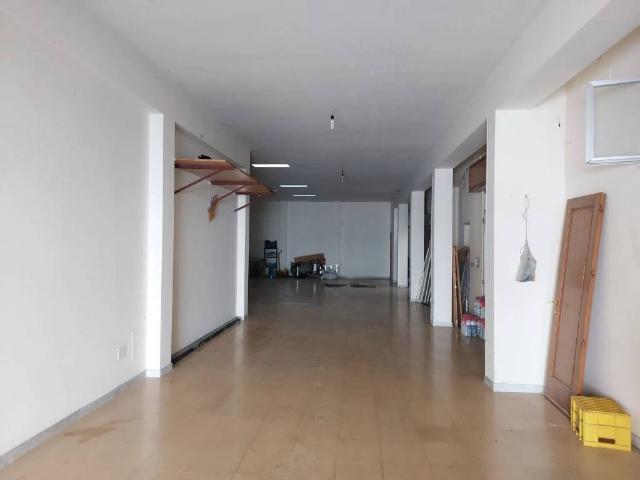 Locale Commerciale in affitto a Puglia, Foggia