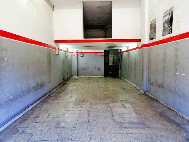 Locale Commerciale in affitto a Puglia, Foggia