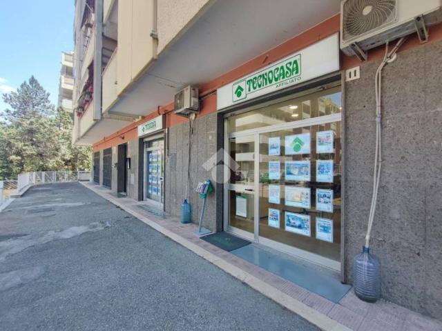 Locale Commerciale in affitto a Puglia, Foggia