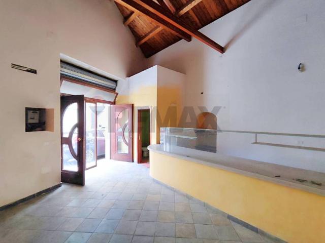 Locale Commerciale in affitto a Puglia, Foggia