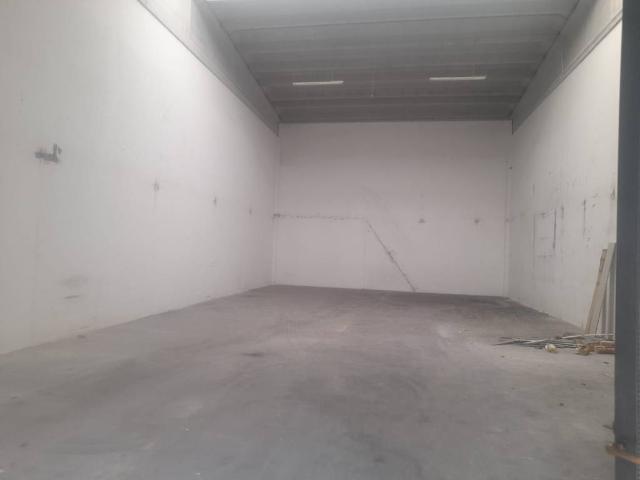 Locale Commerciale in affitto a Puglia, Foggia