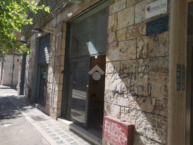 Locale Commerciale in affitto a Puglia, Foggia