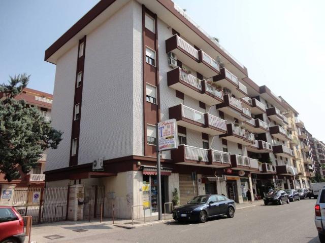 Locale Commerciale in affitto a Puglia, Foggia