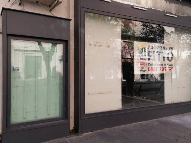 Locale Commerciale in affitto a Puglia, Foggia