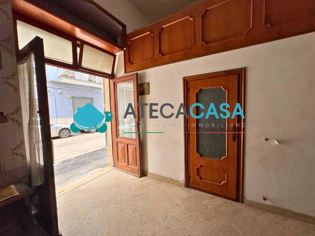 Locale Commerciale in affitto a Puglia, Foggia