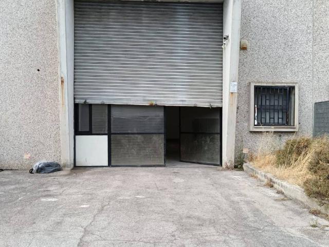 Locale Commerciale in affitto a Puglia, Foggia