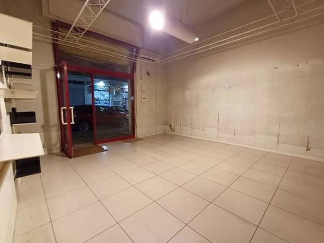 Locale Commerciale in affitto a Puglia, Foggia