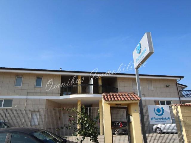 Locale Commerciale in affitto a Puglia, Foggia