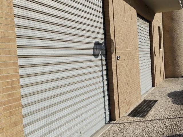 Locale Commerciale in affitto a Puglia, Foggia