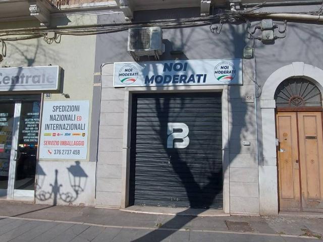 Locale Commerciale in affitto a Puglia, Foggia