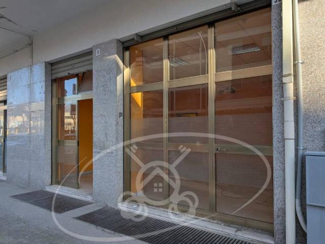 Locale Commerciale in affitto a Puglia, Foggia