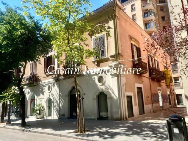 Locale Commerciale in affitto a Puglia, Foggia
