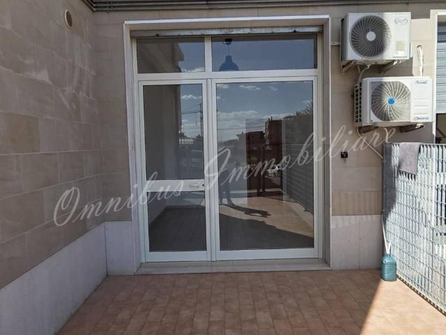 Locale Commerciale in affitto a Puglia, Foggia