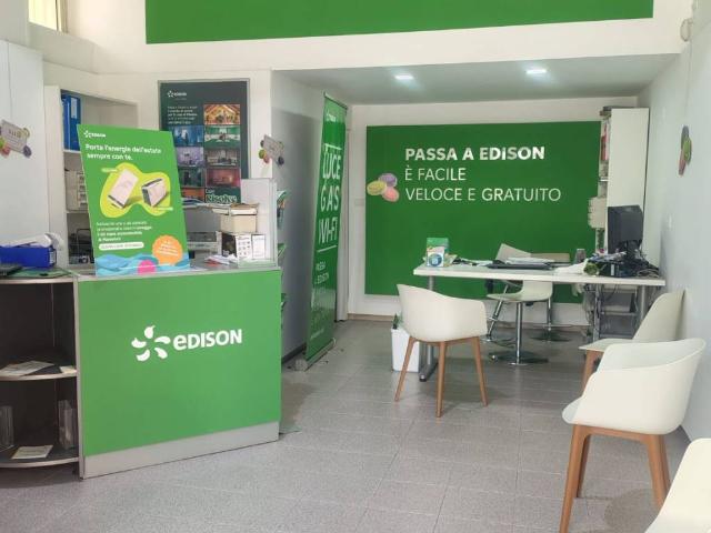 Locale Commerciale in affitto a Puglia, Foggia