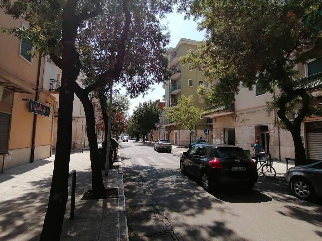 Locale Commerciale in affitto a Puglia, Foggia