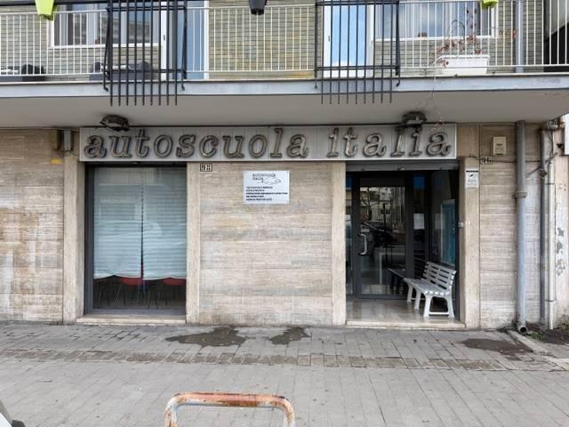 Locale Commerciale in affitto a Puglia, Foggia