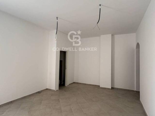 Locale Commerciale in affitto a Foligno, Umbria