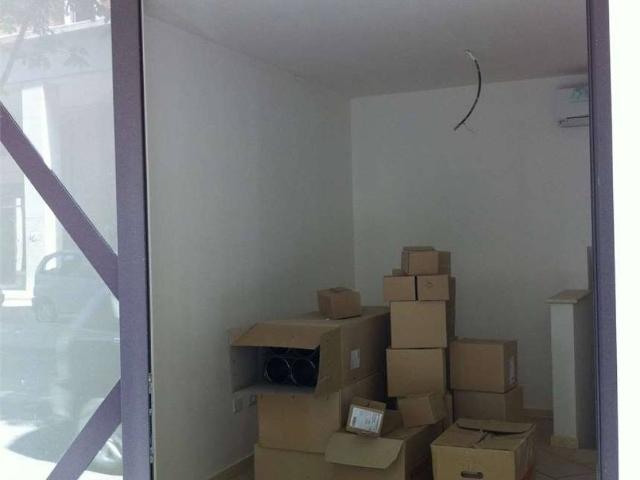 Locale Commerciale in affitto a Unione di Comuni della Romagna Forlivese, Quattro