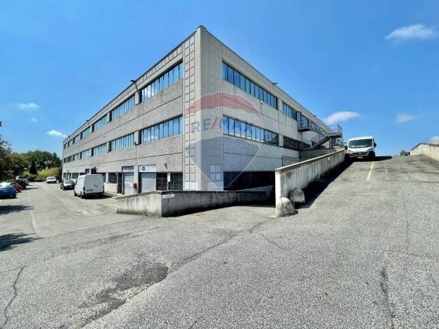 Locale Commerciale in affitto a Roma Capitale, Lazio