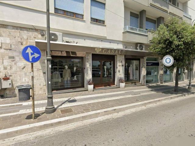 Locale Commerciale in affitto a Formia, Lazio