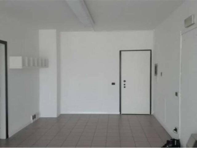 Locale Commerciale in affitto a Casinalbo, Formigine
