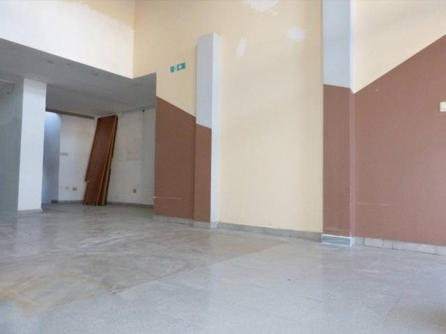 Locale Commerciale in affitto a Piemonte, Cuneo