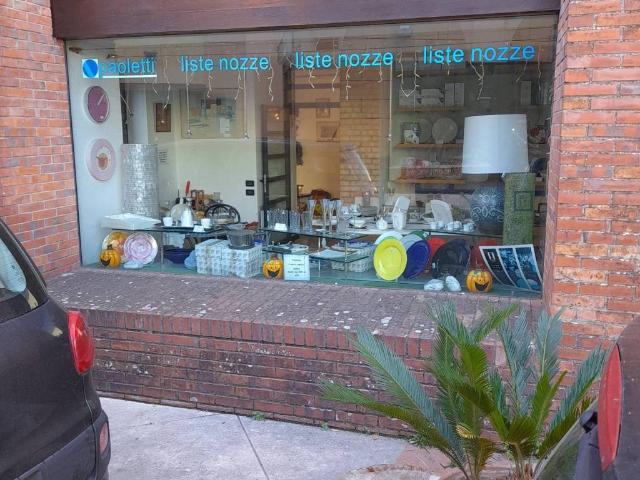 Locale Commerciale in affitto a Frascati, Roma Capitale