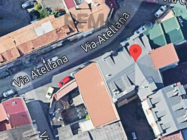 Locale Commerciale in affitto a Rossini, Frattamaggiore