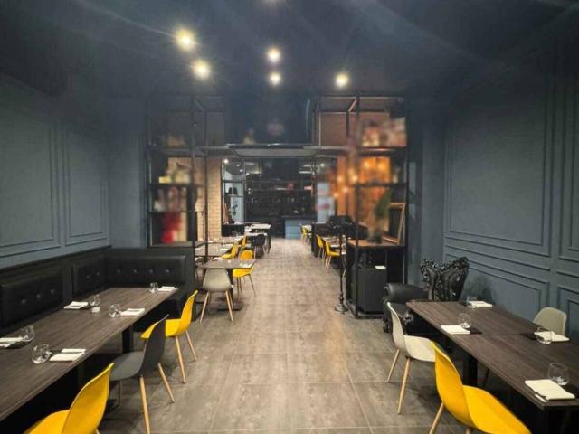 Locale Commerciale in affitto a Sepano, Frattamaggiore