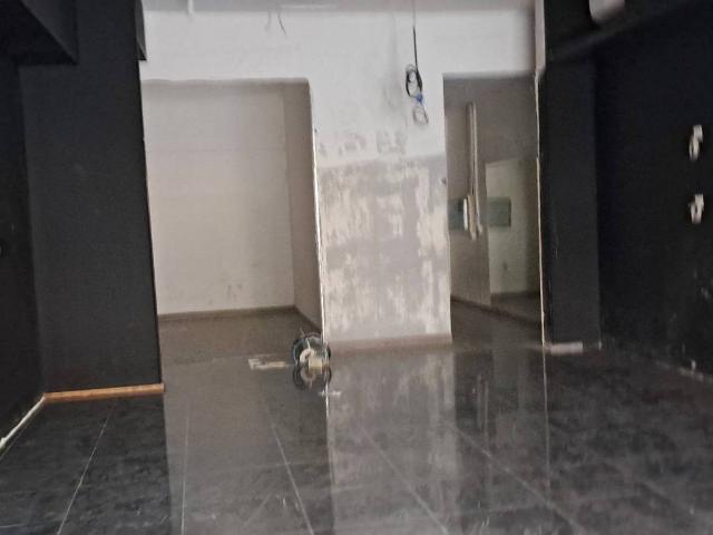 Locale Commerciale in affitto a De Matthaeis, Frosinone