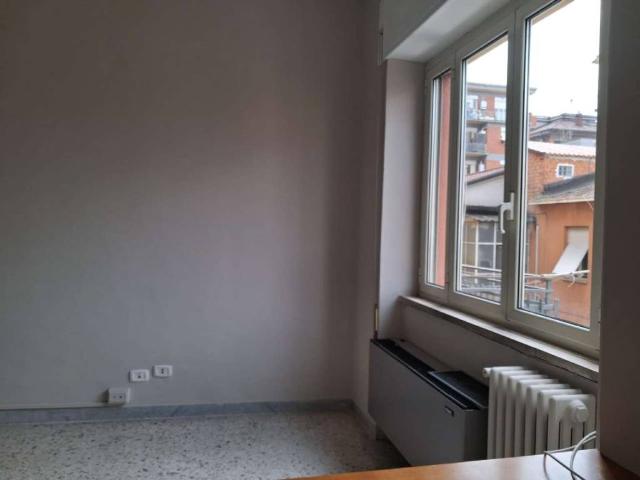 Locale Commerciale in affitto a De Matthaeis, Frosinone