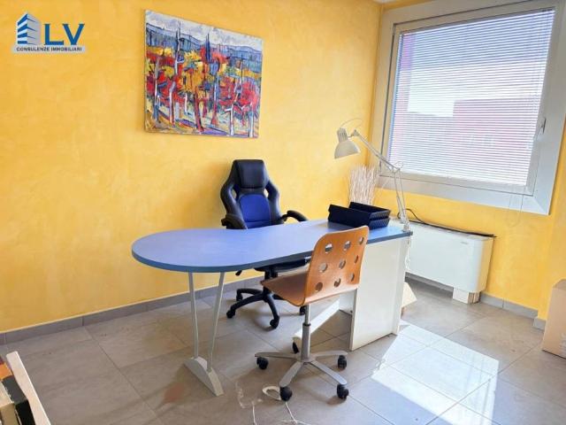 Locale Commerciale in affitto a Frosinone, Lazio