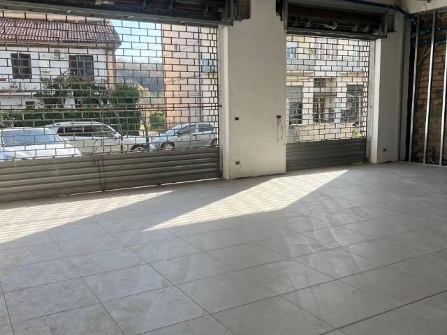 Locale Commerciale in affitto a De Matthaeis, Frosinone