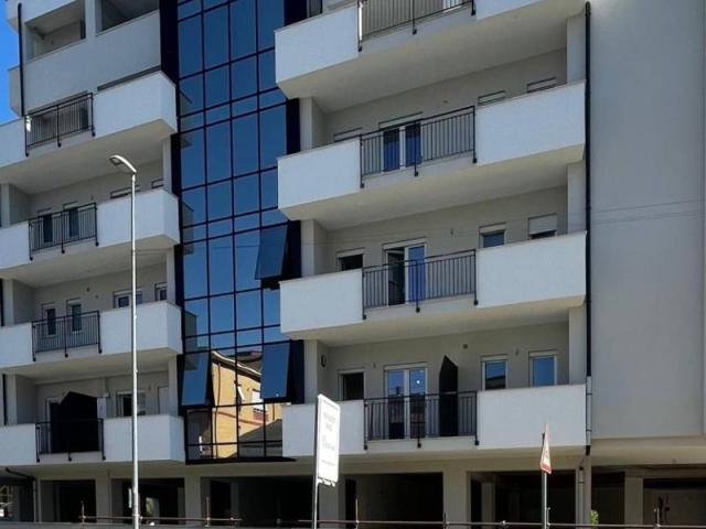 Locale Commerciale in affitto a De Matthaeis, Frosinone
