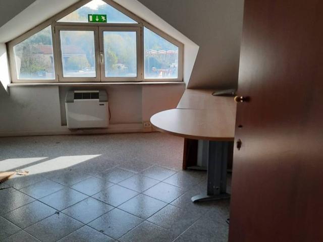 Locale Commerciale in affitto a Frosinone, Lazio