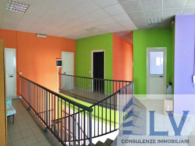 Locale Commerciale in affitto a Frosinone, Lazio