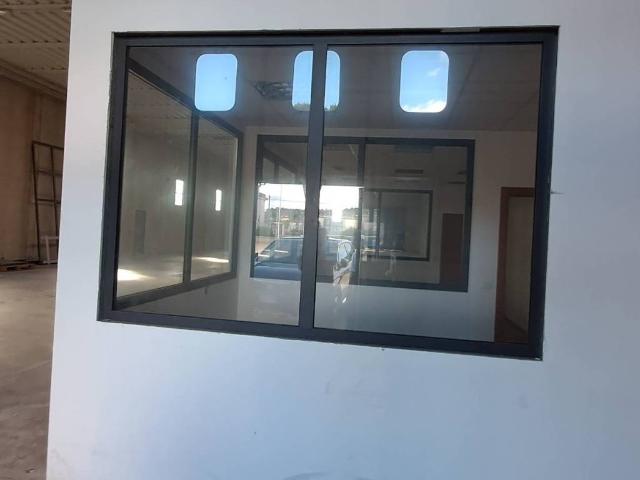 Locale Commerciale in affitto a Frosinone, Lazio