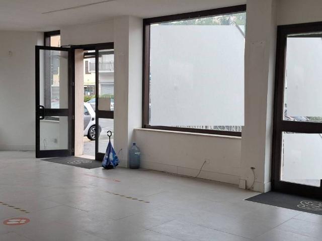Locale Commerciale in affitto a De Matthaeis, Frosinone