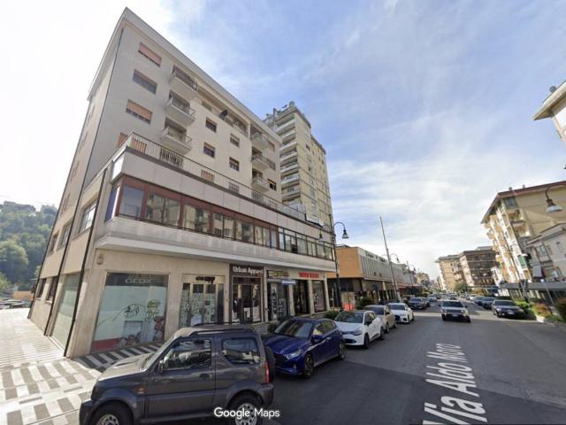 Locale Commerciale in affitto a De Matthaeis, Frosinone