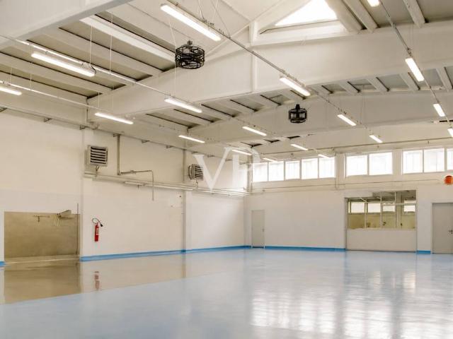 Locale Commerciale in affitto a Unione dei Comuni I Fontanili, Gaggiano