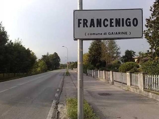 Locale Commerciale in affitto a Gaiarine, Veneto