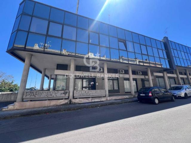 Locale Commerciale in affitto a Puglia, Lecce