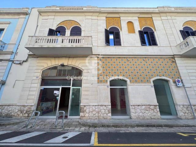 Locale Commerciale in affitto a Puglia, Lecce
