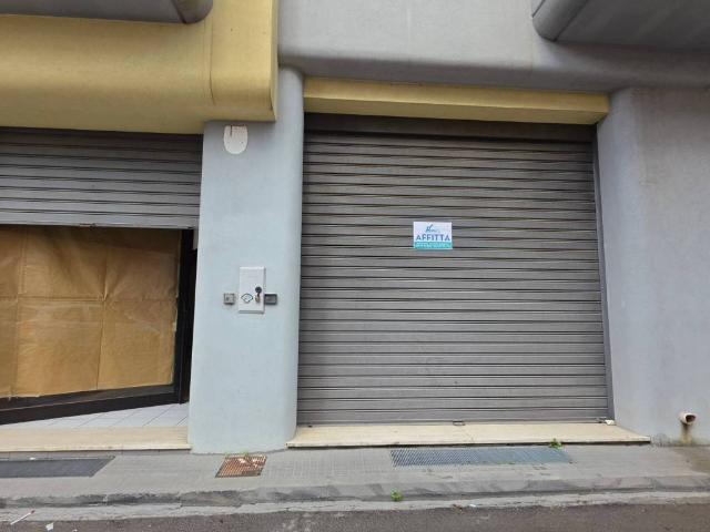 Locale Commerciale in affitto a Puglia, Lecce