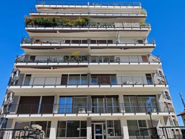 Locale Commerciale in affitto a Centro, Gallarate