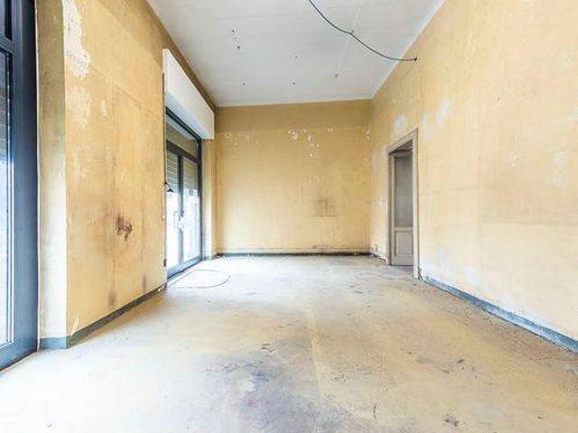 Locale Commerciale in affitto a Centro, Gallarate