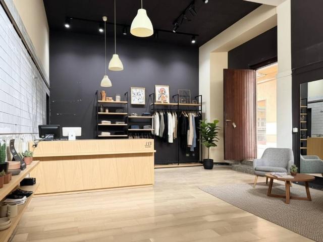 Locale Commerciale in affitto a Centro, Gallarate