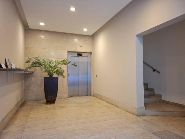 Locale Commerciale in affitto a Centro, Gallarate