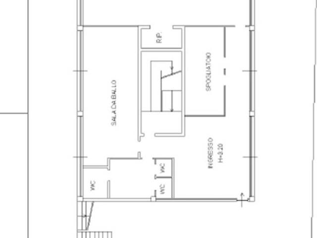 Locale Commerciale in affitto a Ronchi, Gallarate
